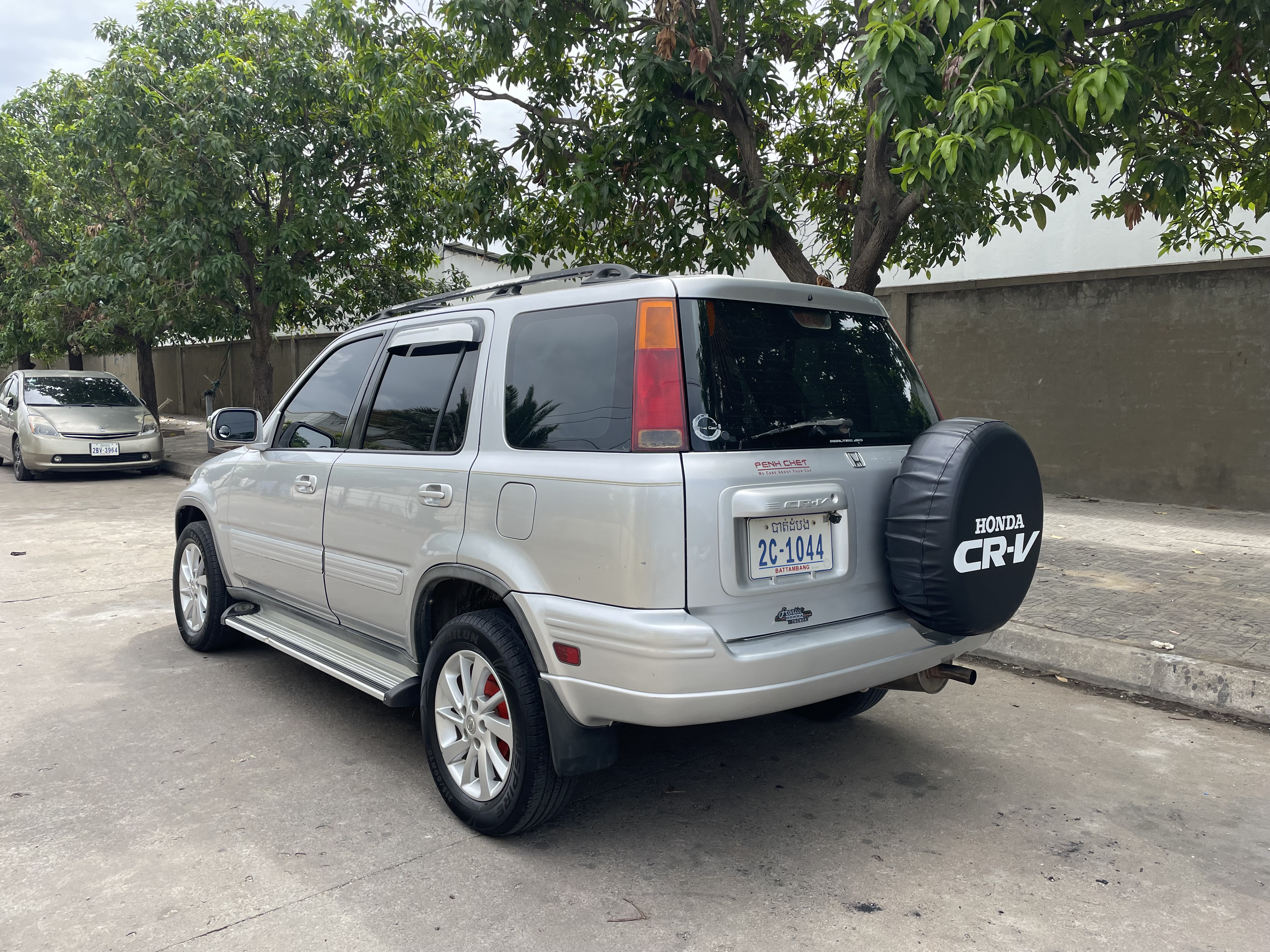 Honda CRV ឆ្នាំ 97 ប៉ុង១ ថ្មីណាស់